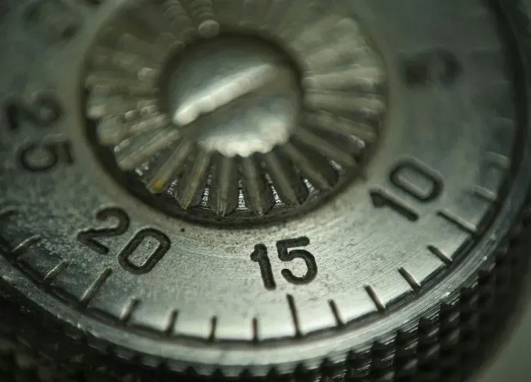 How To Open A Combination Lock