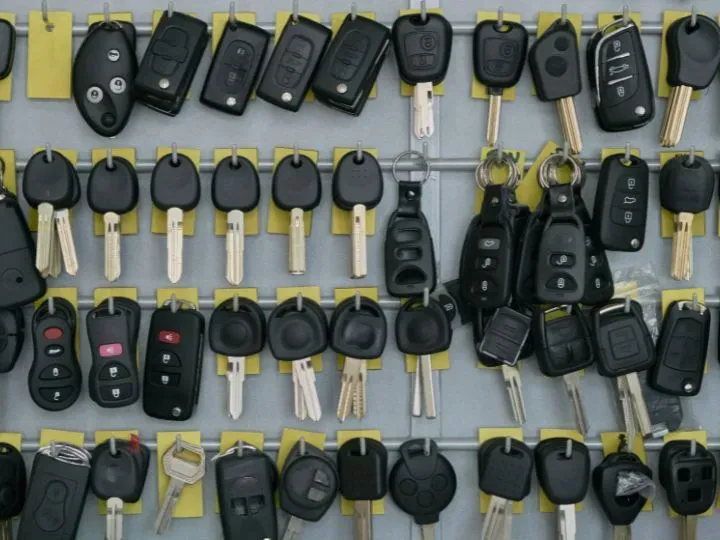 Why is Replacing a Car Key So Expensive?